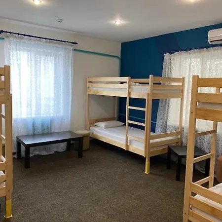 Happy Hostel *