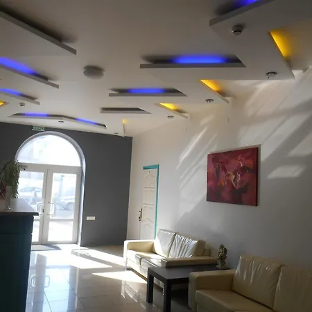Happy Hostel